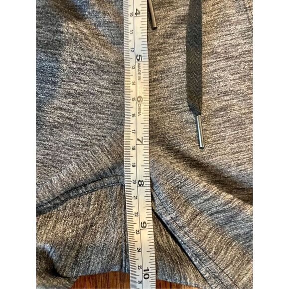 Athleta grey zipper front shirt size small - Picture 6 of 10